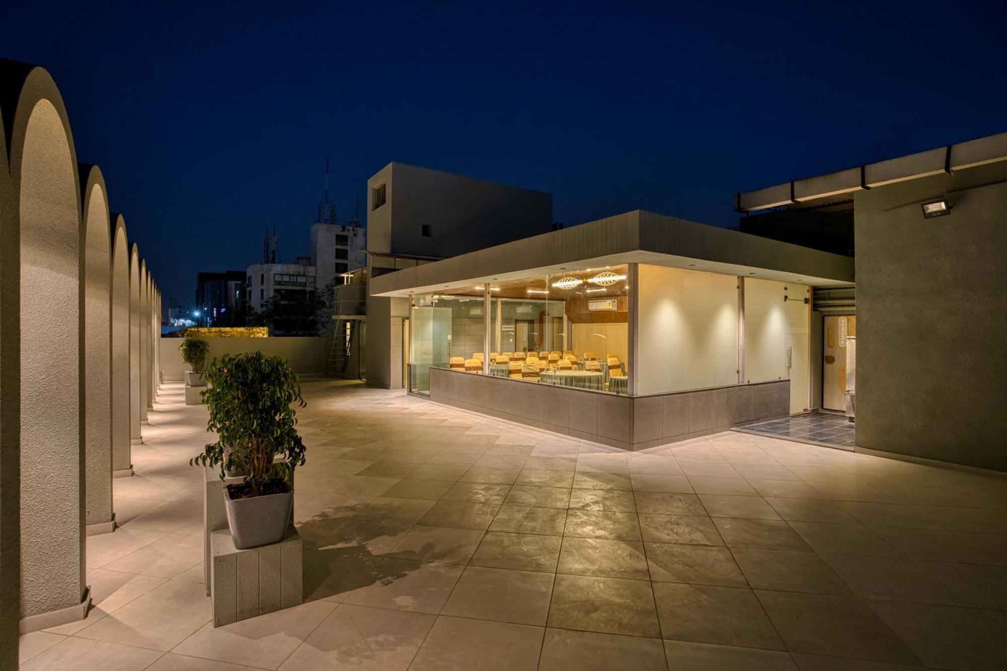 Exora Inn Ahmedabad Exterior foto